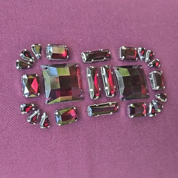 Trina Turk Embellished Jewel Dorris Knit Pencil Skirt Sz 0 Solid Burgundy Nwt - Picture 5 of 7